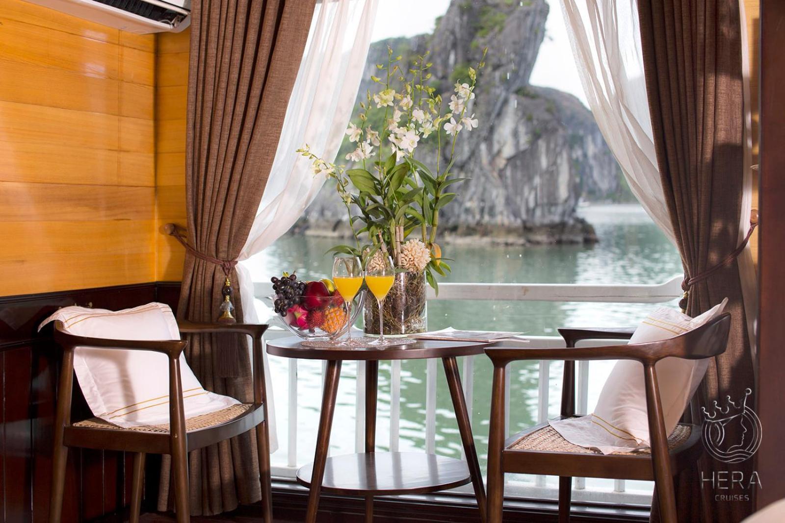 Hera Grand Luxury Cruise Ha Long Exterior photo