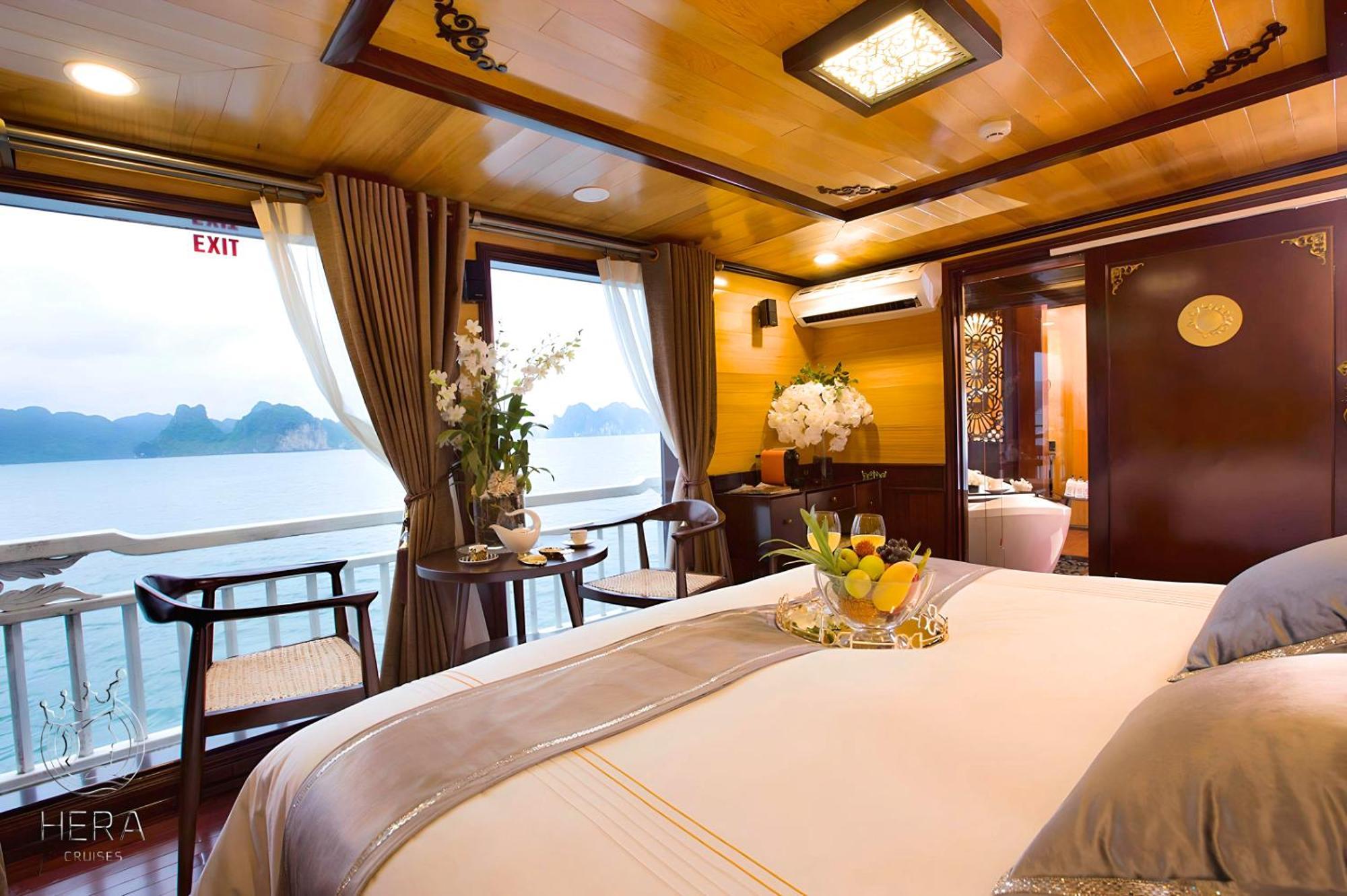 Hera Grand Luxury Cruise Ha Long Exterior photo